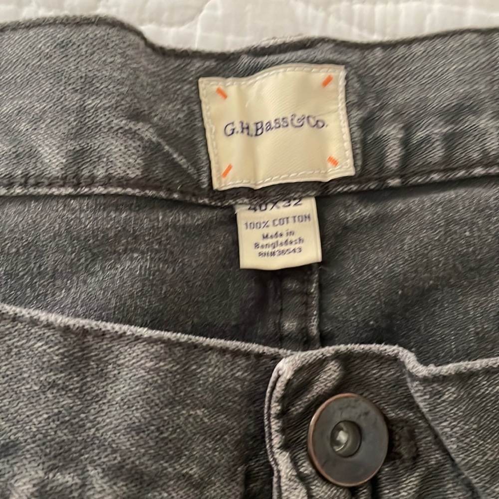 G.H. Bass & CO. Gray Jeans 40 X 32